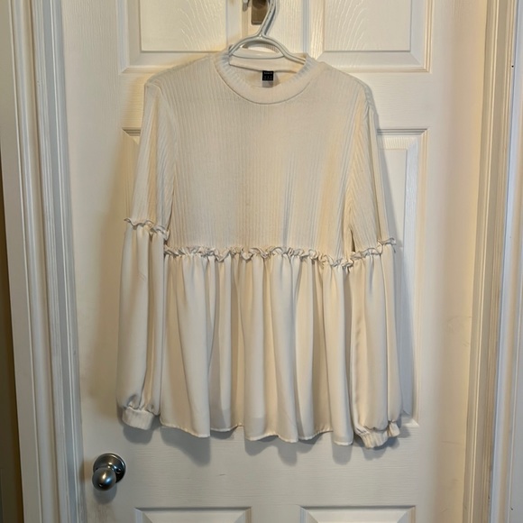 Maternity white, baby doll top with balloon sleeves - Picture 1 of 2